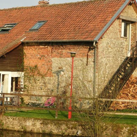 Le Pigeonnier Apartment Rousies Exterior foto